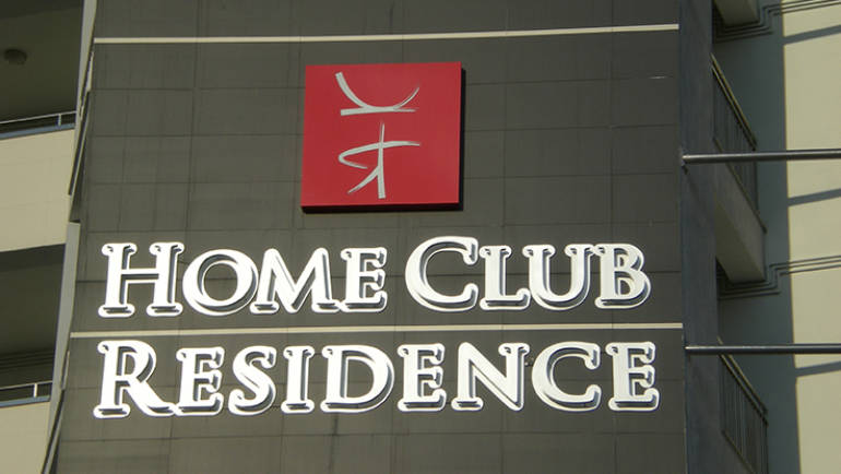 HOME CLUB RESIDENCE